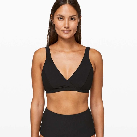 ✨30% OFF✨ Clear Waters Bikini Top